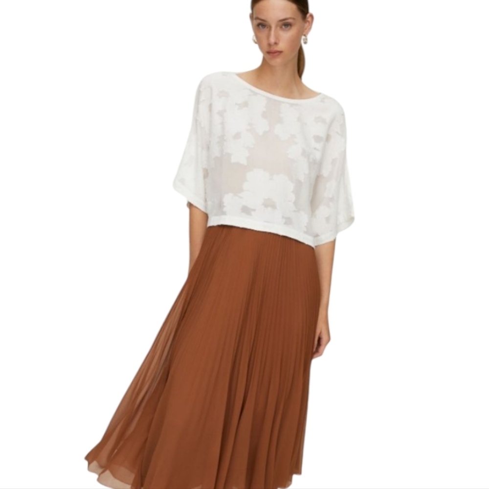 Aritzia Wilfred Blayze T-Shirt Blouse Floral White Women's Small
